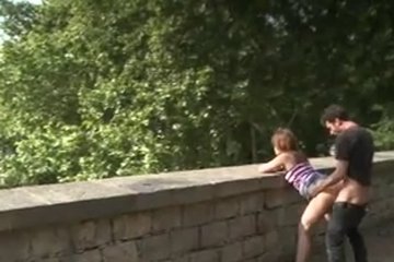 Девушка в свободном доступе для всех