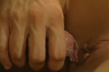 После распития шампанского они принялись факаться